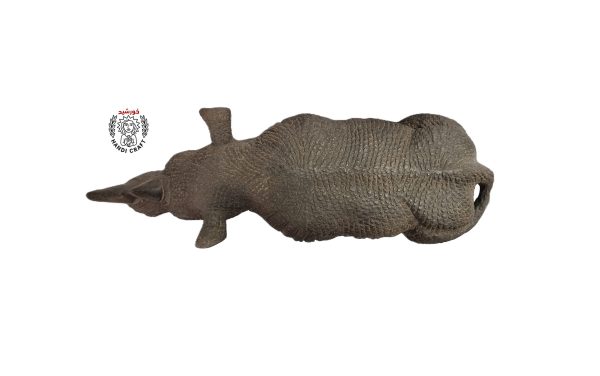 مجسمه چوبی کرگدن